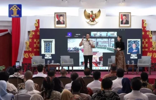 1.512 Anak PMI di Malaysia Resmi Jadi WNI, Menkum: Beri Kepastian dan Perlindungan Hukum!